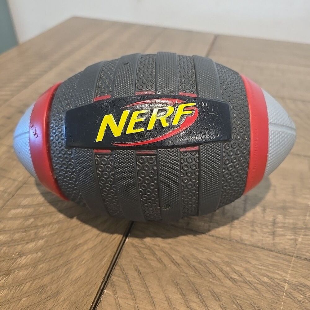 Tampa Bay Buccaneers NFL Nerf Pro Grip Football 2005 New Rare HTF - Picture 4 of 4